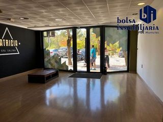Local comercial en alquiler en Alcalá la Real