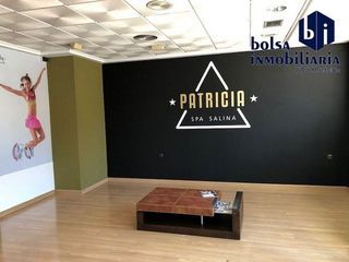 Local comercial en alquiler en Alcalá la Real