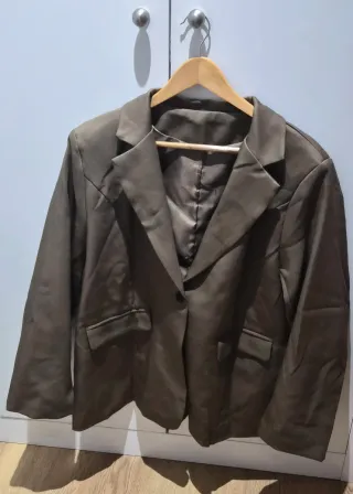 Chaqueta de mujer marrón