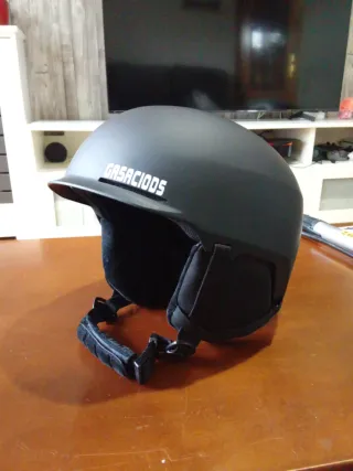 Casco Nuevo Negro para Esquí o Patinete