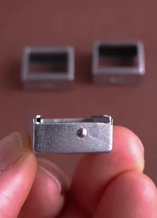 PRISMAS DE CORRECCIÓN DE PARALAJE