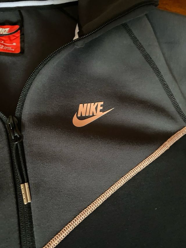 Giacca Nike Tech Fleece x Syna World