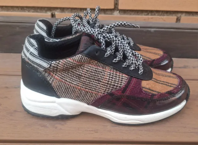 Zapatillas Zara cuadros