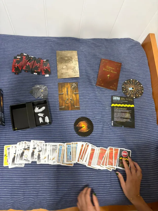 Juego EXIT Sombras sobre la TierraEl señor de los