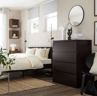 Cassettiera Ikea con 4 cassetti in legno nero