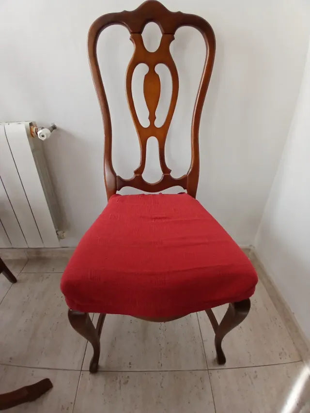Mesa comedor madera con 6 sillas tapizadas