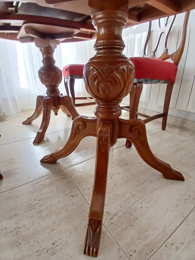 Mesa comedor madera con 6 sillas tapizadas