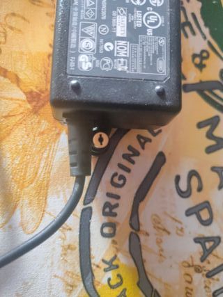 Cargador HIPRO 65W para portátil Packard Bell