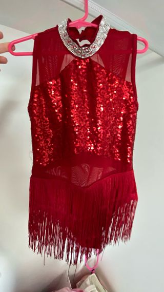 Malla de baile roja con lentejuelas y flecos