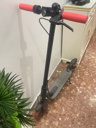 Patinete Eléctrico 25km/h + Cargador