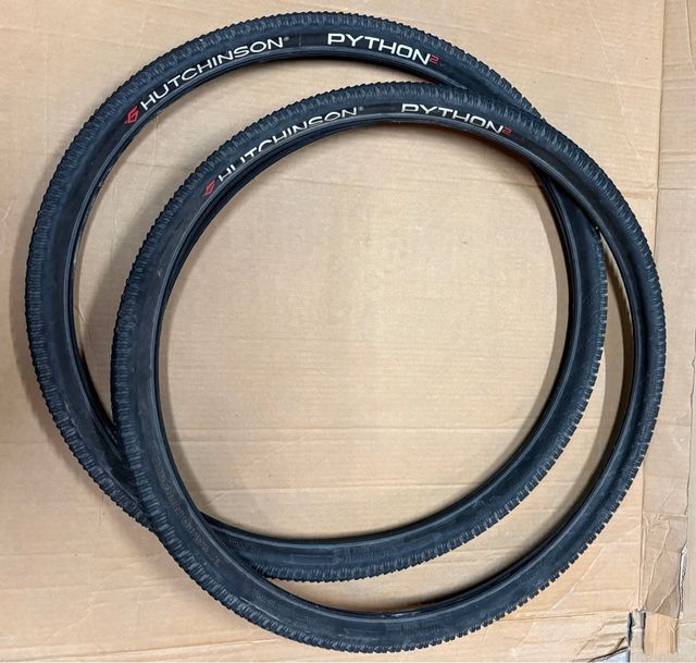 Cubiertas Hutchinson Python 2 29x2.1