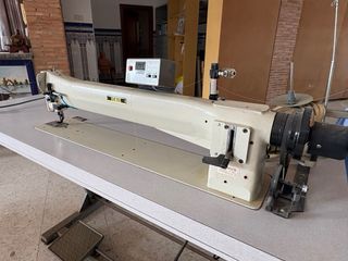 Máquina de coser industrial triple arrastre