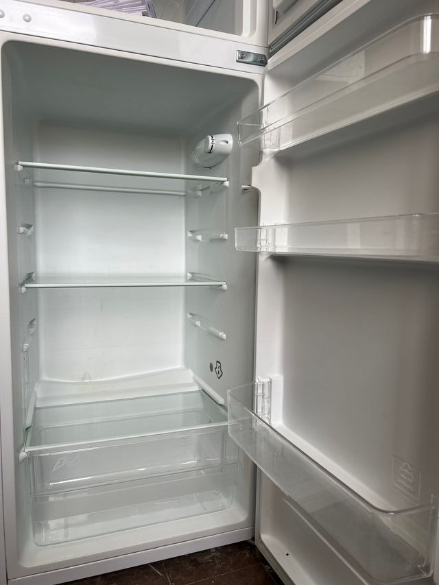 Nevera IKEA 163L - Excelente Estado