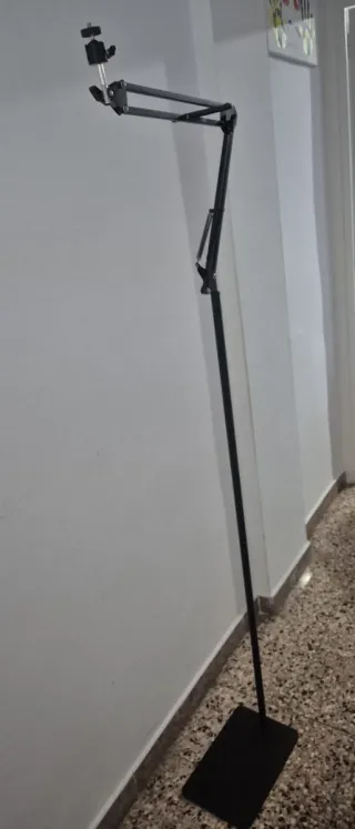 Soporte articulado cámara/móvil