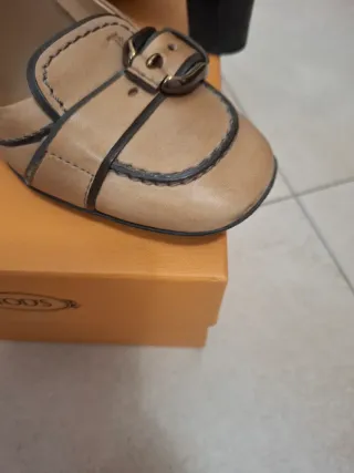 Scarpe Tod's donna beige con fibbia