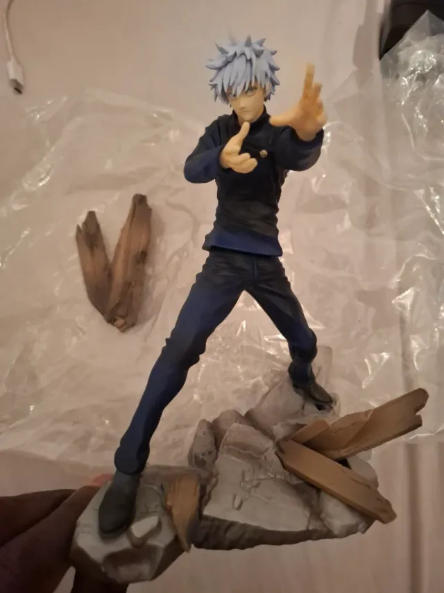Figura Satoru Gojo - Jujutsu Kaisen Luminasta