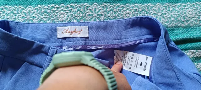 Pantaloni donna viola a zampa