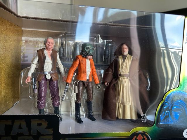 Star Wars Cantina Showdown y Greedo, Black Series