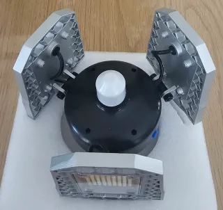 Luz LED Garaje E27 60W Ajustable