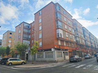 Local comercial en alquiler en Rondilla - Santa Clara en Valladolid