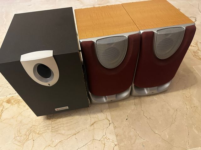 Altavoces Monster Subwoofer y Satélites