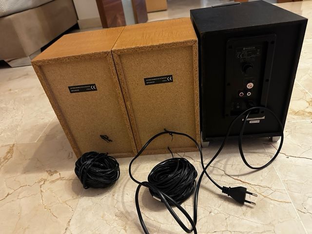 Altavoces Monster Subwoofer y Satélites