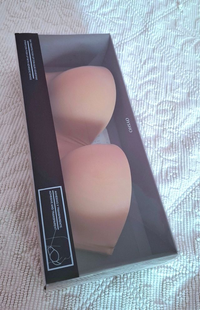 Sujetador Oysho sin tirantes push up beige