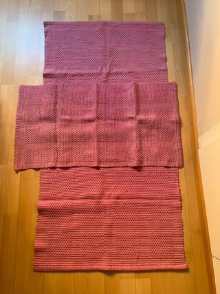 Tappeti in cotone rosa