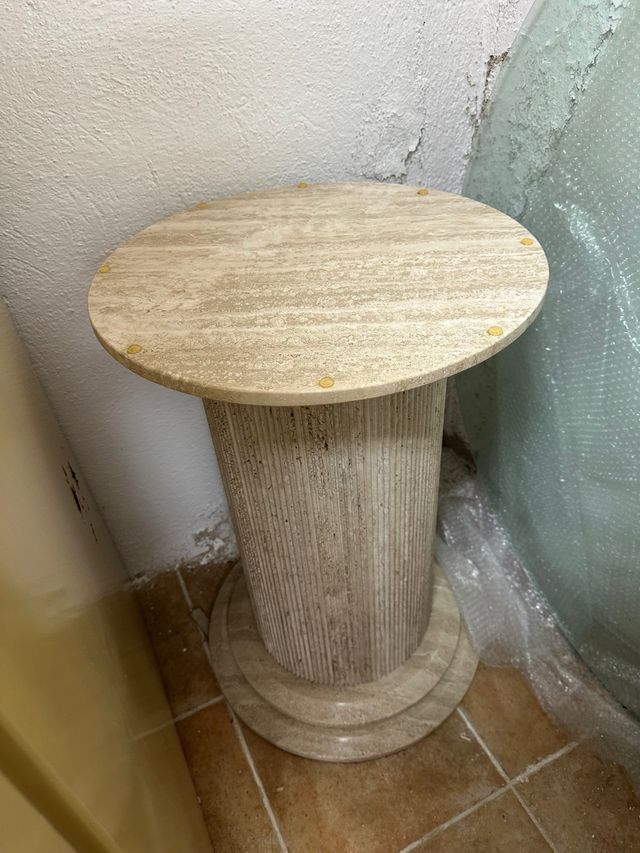 Mesa auxiliar mármol y cristal