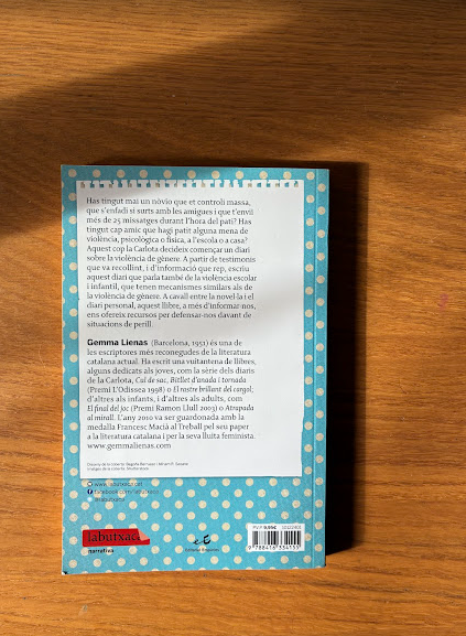 El diari blau de la Carlota: Un llibre sobre la...