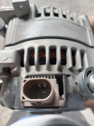 Alternador DENSO 13.5V-130A Kia