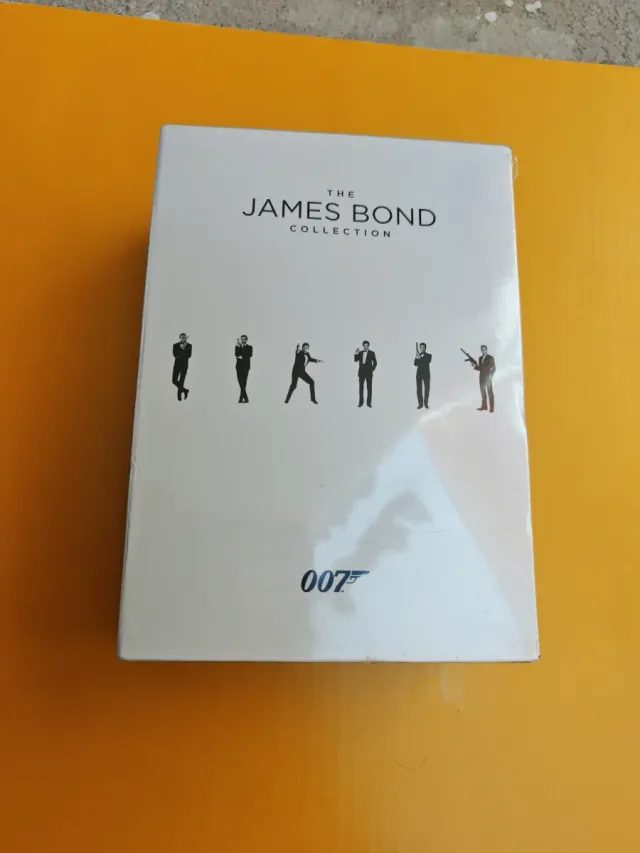 Collezione di DVD James Bond 007