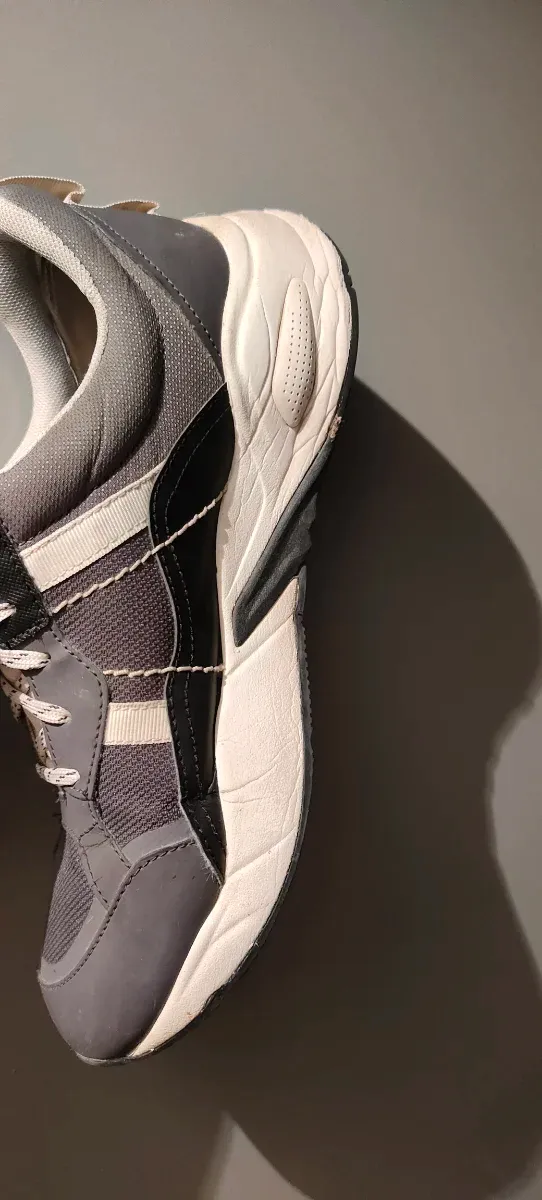 Zapatillas Timberland grises y blancas