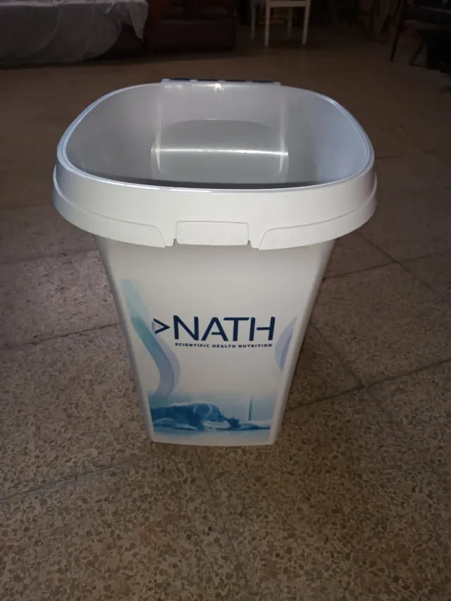 Contenedor pienso mascota Nath capacidad 20kg