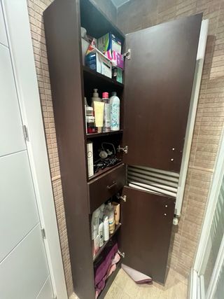 Mobile da bagno in legno marrone