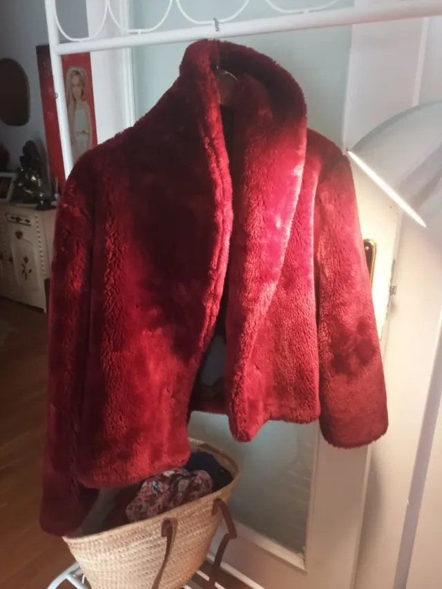 Abrigo pelo granate mujer