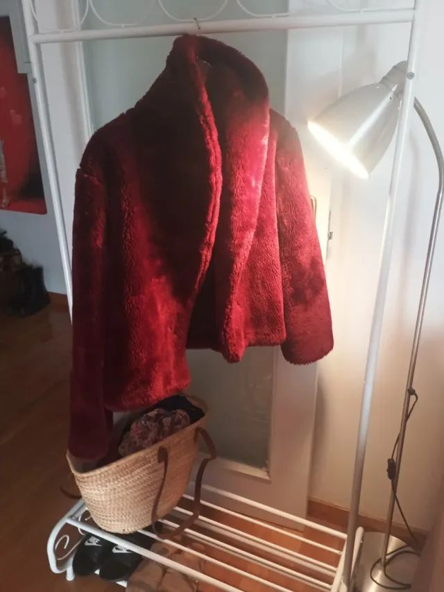 Abrigo pelo granate mujer