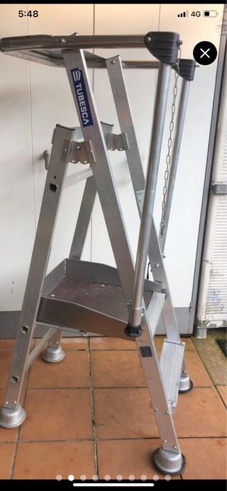 Escalera aluminio con plataforma