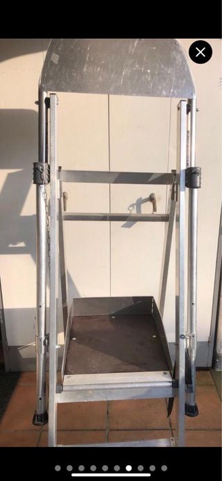 Escalera aluminio con plataforma