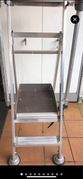 Escalera aluminio con plataforma