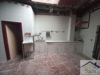 Local comercial en venta en Andújar