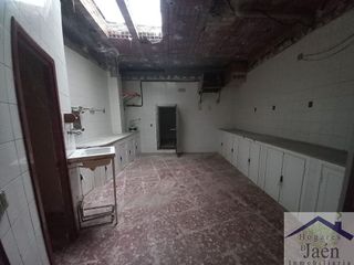 Local comercial en venta en Andújar