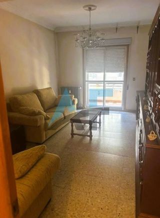 Piso en venta en Ventiun en Ourense