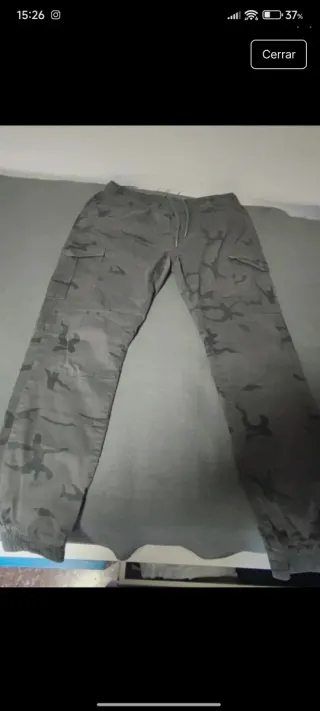 Pantalón cargo camuflaje S