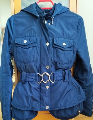 Cazadora Purificación García azul