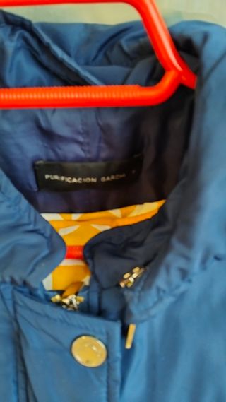 Cazadora Purificación García azul