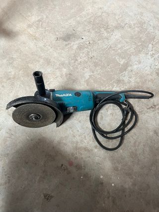 Radial Makita GA9920R