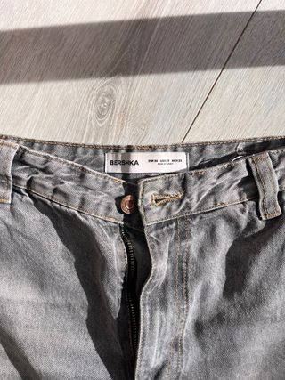 Pantalón baggy gris Bershka