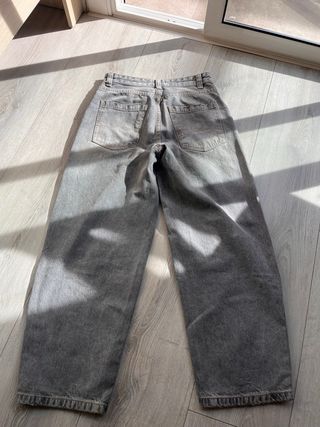 Pantalón baggy gris Bershka