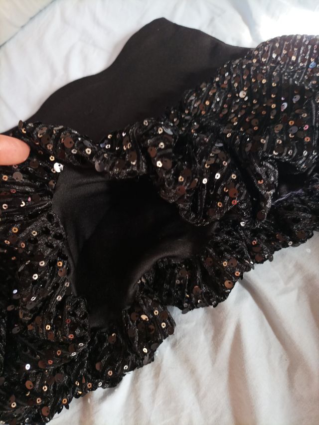 Falda negra lentejuelas